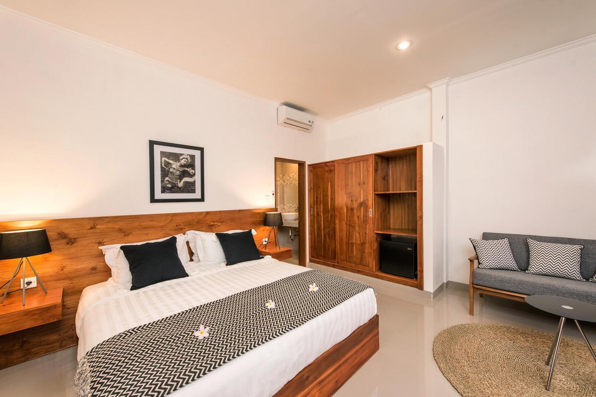 Puri Uma Ratu Seminyak Exterior foto