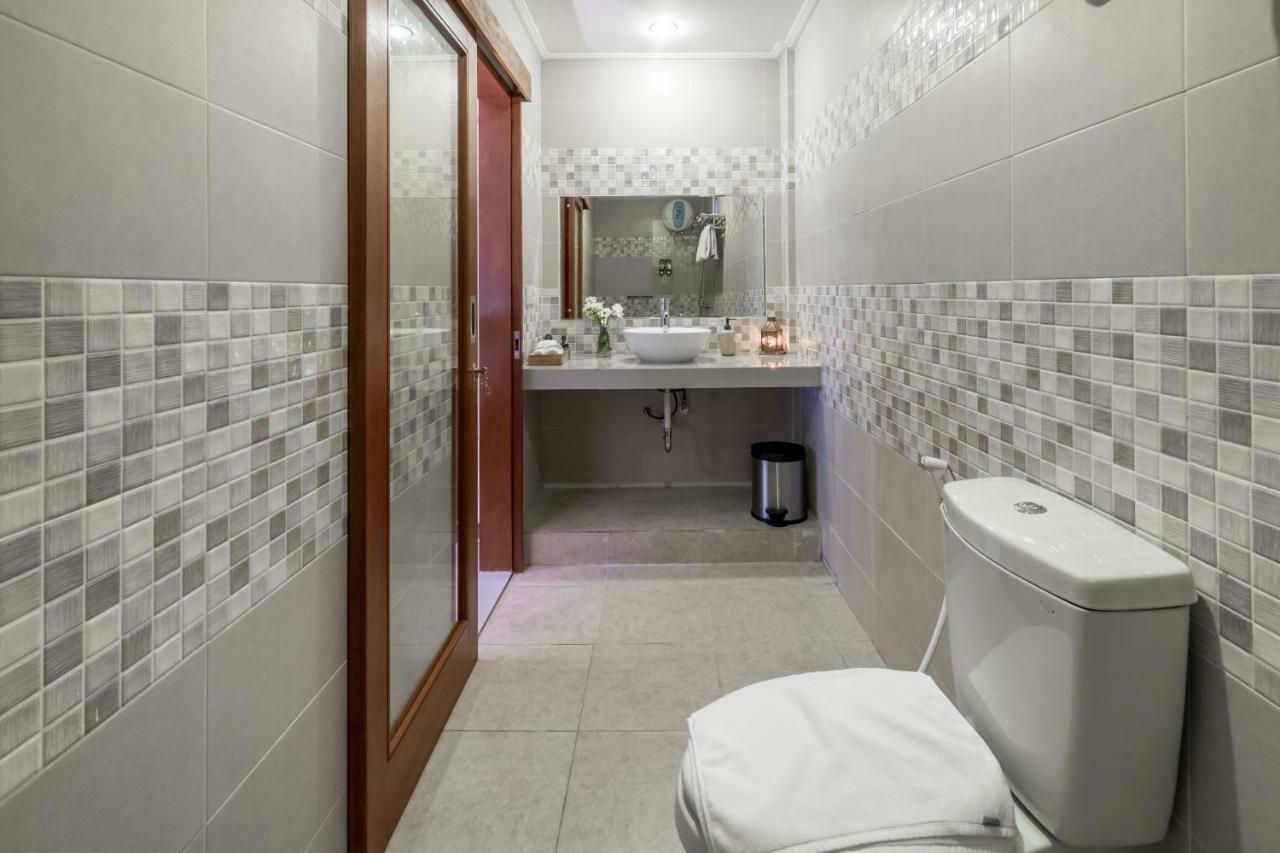 Puri Uma Ratu Seminyak Exterior foto