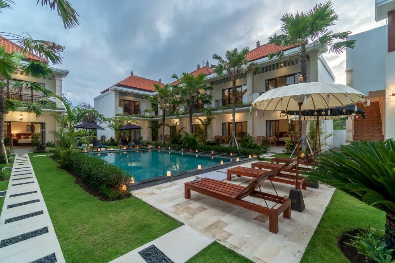 Puri Uma Ratu Seminyak Exterior foto